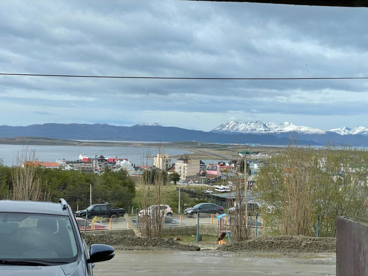 Mirando Al Canal Ushuaia Eksteriør bilde